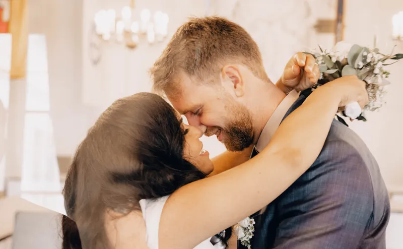 Featured image for 3 Formas Creativas de Encontrar Tiempo en Pareja como Nuevos Padres en el Extranjero
