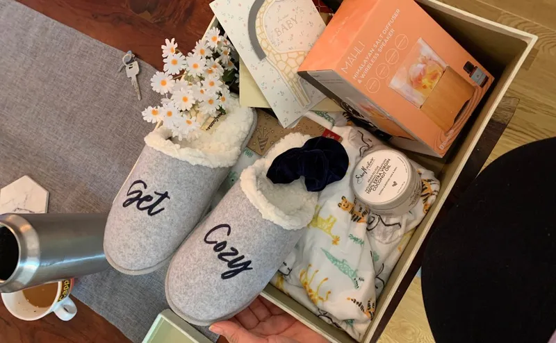 Featured image for Apoyando a los Nuevos Padres desde la Distancia | Guía de Regalos Prácticos