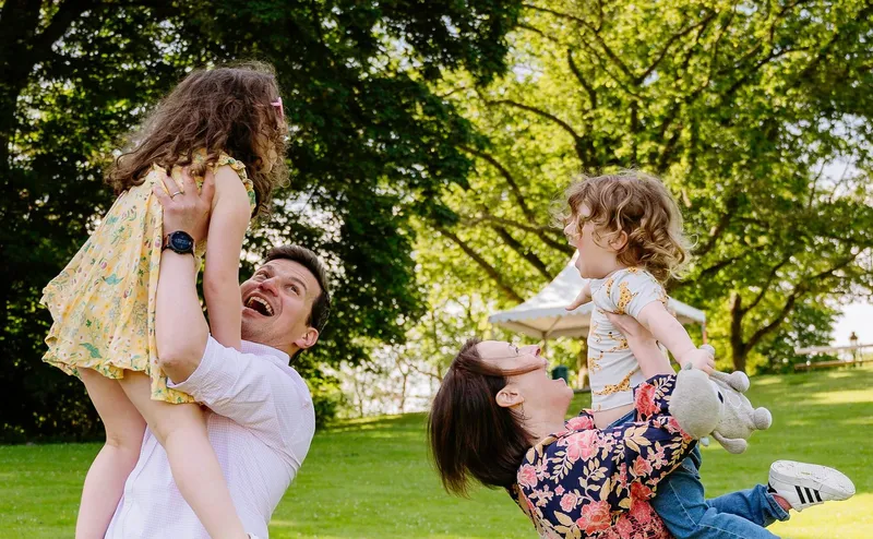 Featured image for Criando Niños Multiculturales | Angela, Fundadora de Expat Parenting Collective x Maria, Fundadora de The Eltern Hub